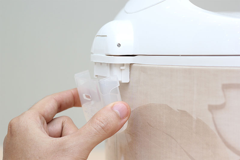 noi-com-dien-sharp-18-lit-ks-191etv-sb