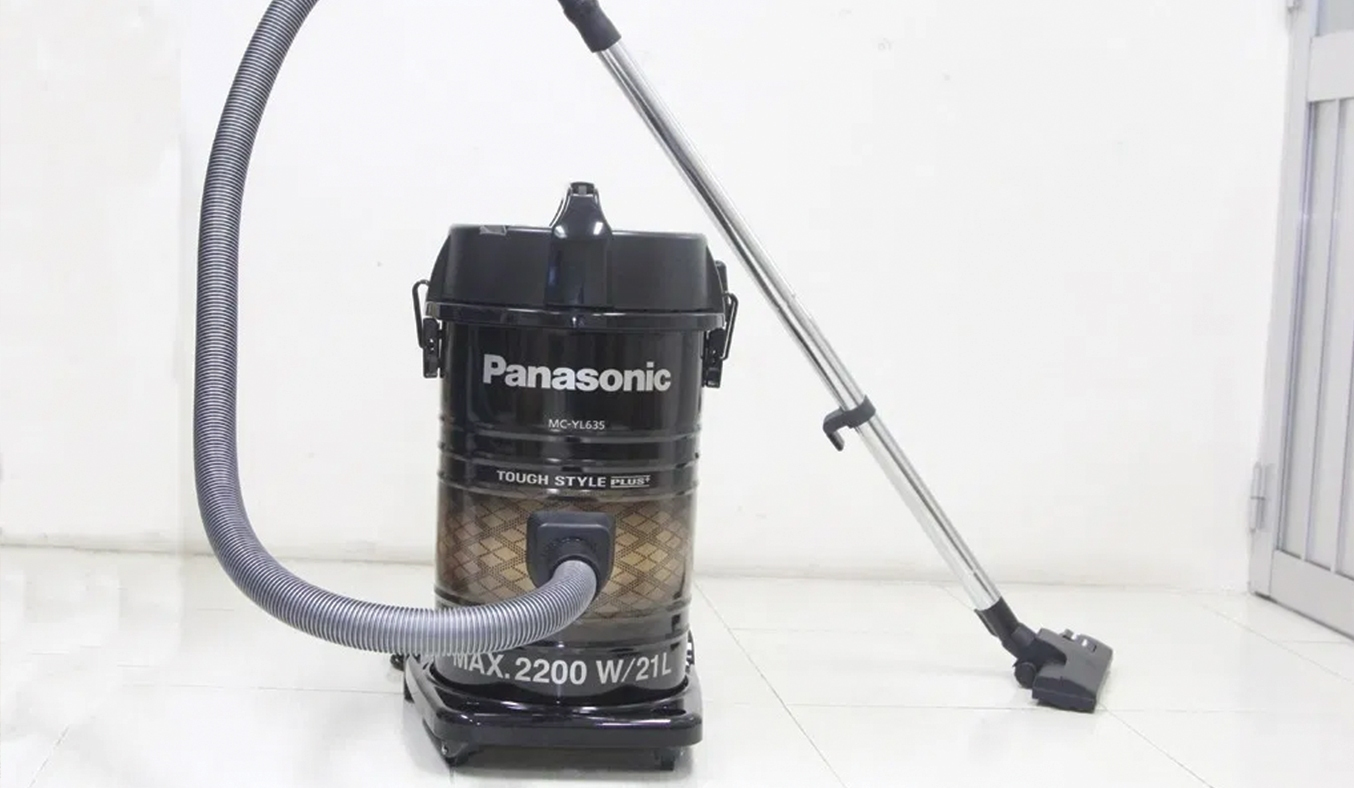 may-hut-bui-panasonic-2200w-mc-yl635tn46