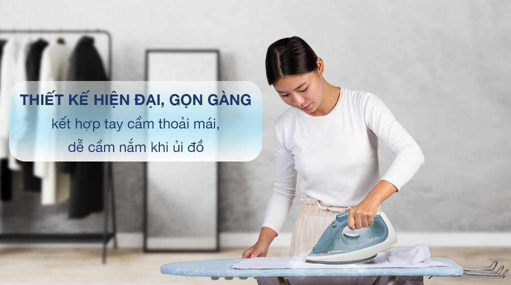 ban-ui-hoi-nuoc-panasonic-2300w-ni-s430gra