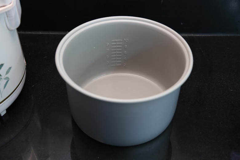 noi-com-nap-gai-happycook-2-lit-hc-200